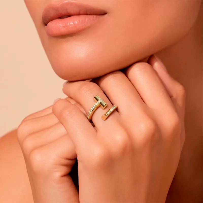 Anillo Estilo Doble T